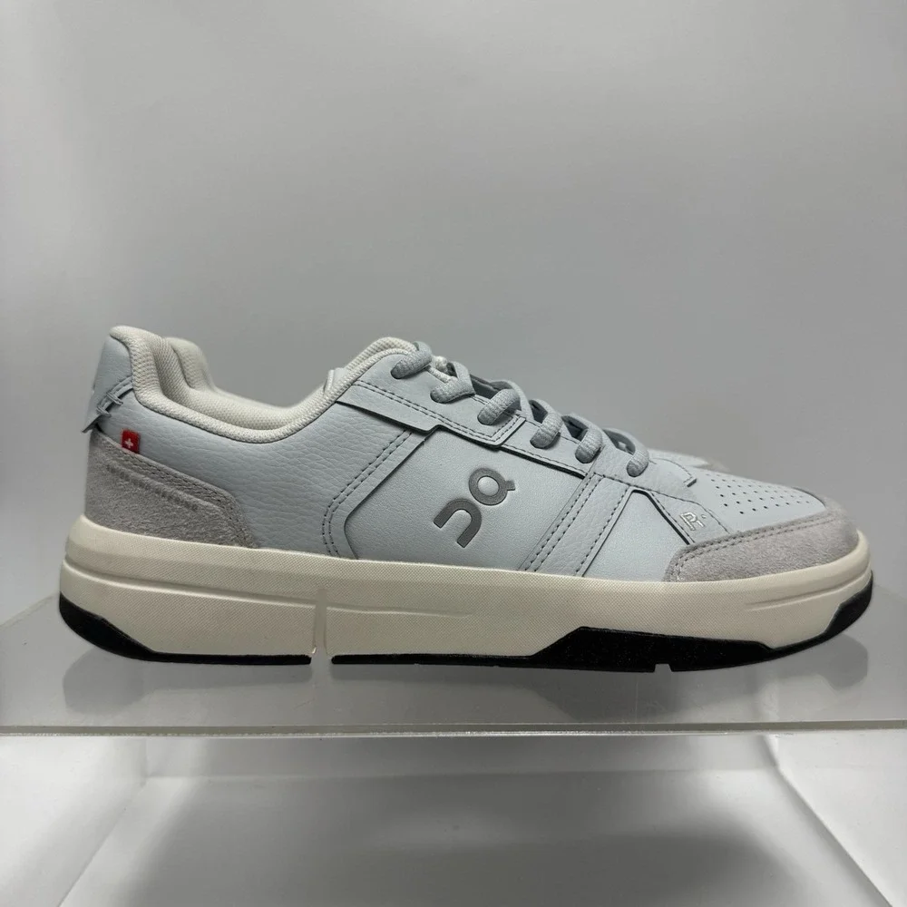 Brand New On The Roger Clubhouse Blue Artic / Ivory 3MF10543042 Men's Size 7.5